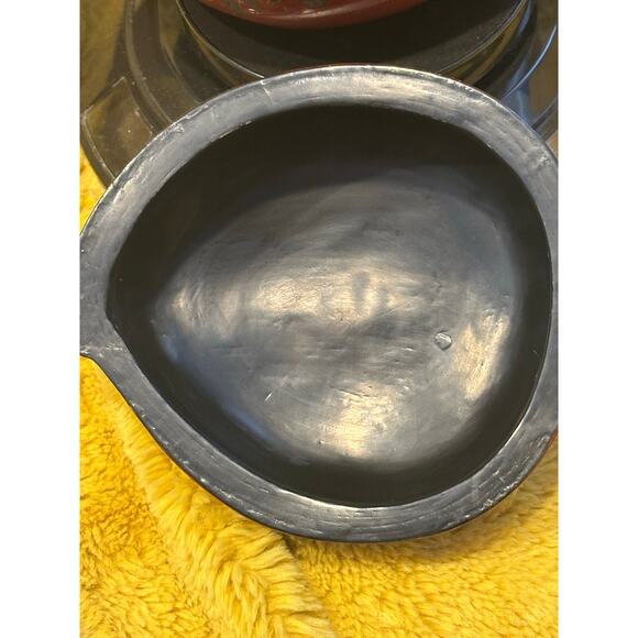 Vtg Chinese Red Lacquered Presentation jewerly trinket Box Strawberries Design - Picture 11 of 11